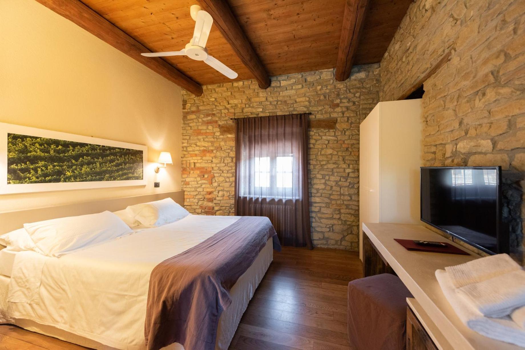 I Tre Poggi Dimora Di Charme Villa Canelli Eksteriør bilde