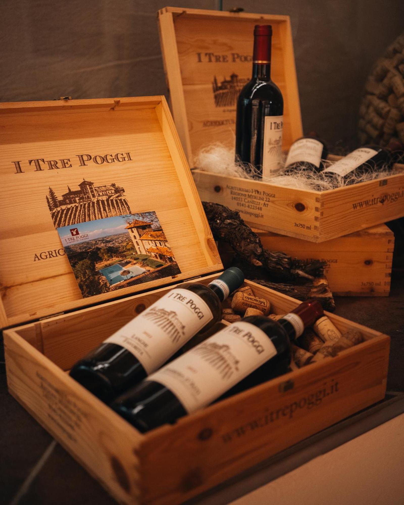 I Tre Poggi Dimora Di Charme Villa Canelli Eksteriør bilde