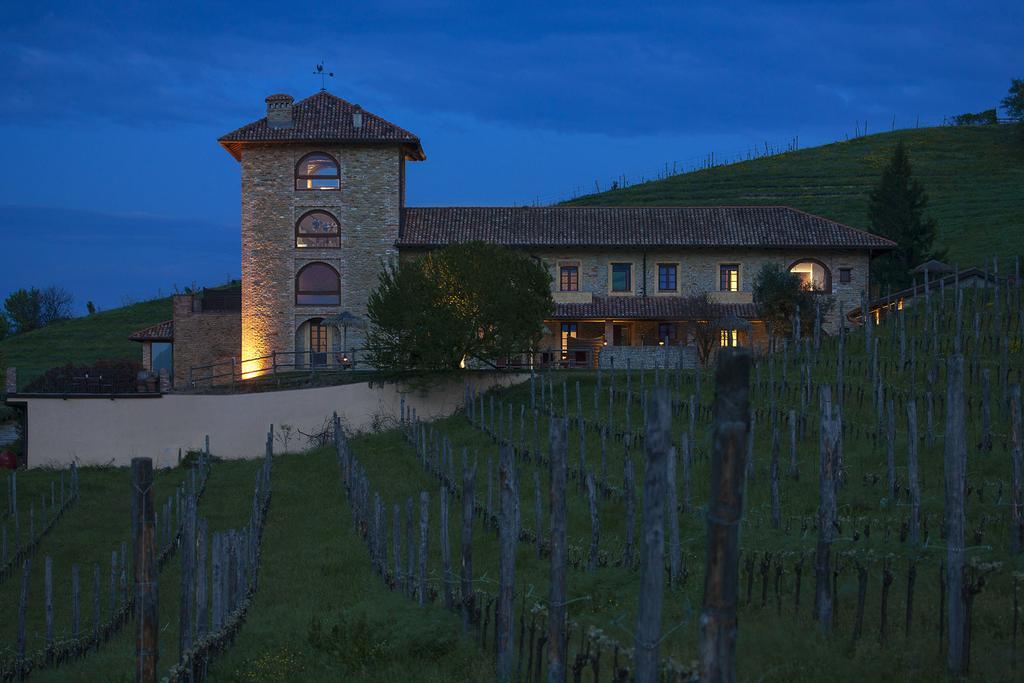 I Tre Poggi Dimora Di Charme Villa Canelli Eksteriør bilde