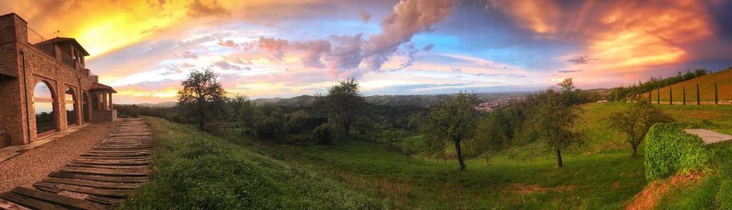 I Tre Poggi Dimora Di Charme Villa Canelli Eksteriør bilde